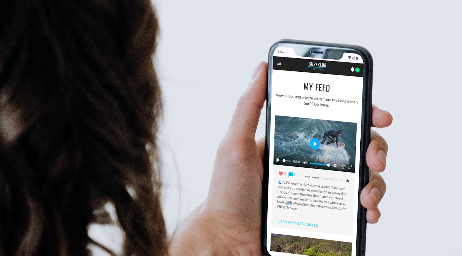 Customerhub community feed