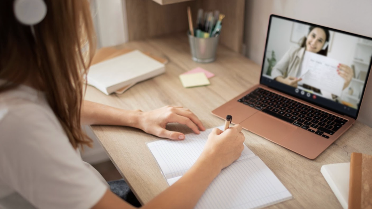 How to Create an Online Course For Free