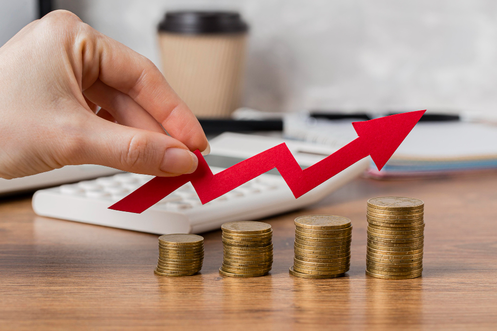How can you increase recurring income with an integrated course platform